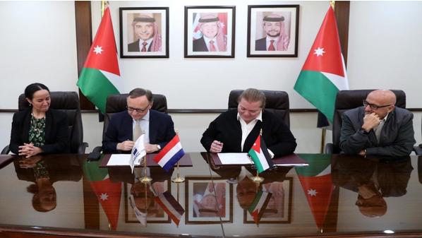 31 مليون يورو منحة هولندية للأردن لمشروع الناقل الوطني للمياه