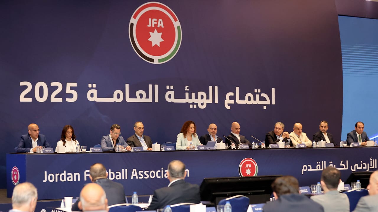 الأمير علي يعرب عن أمله بنجاح المنتخب الوطني بالتأهل إلى مونديال