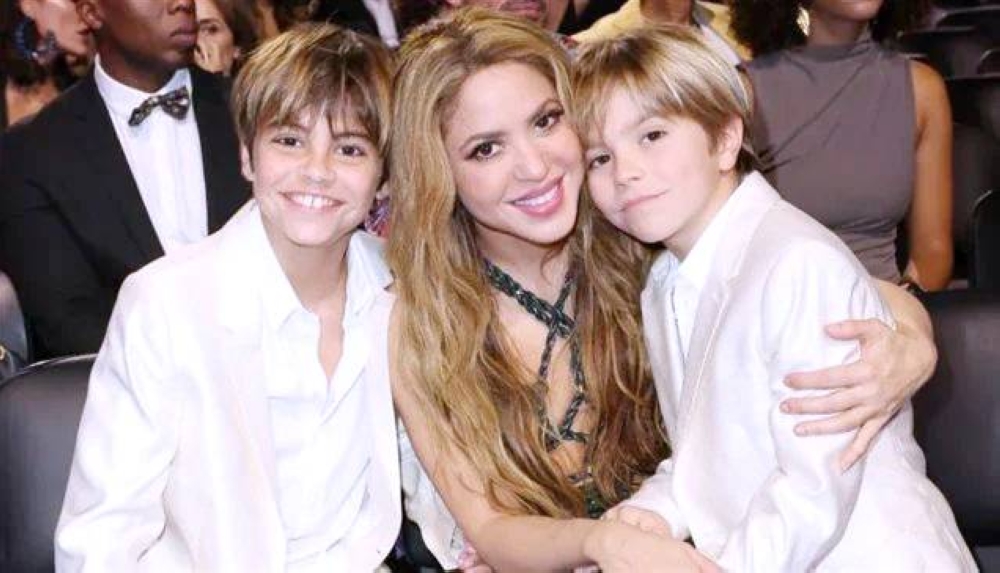 أبناء شاكيرا يطرقون أبواب النجومية