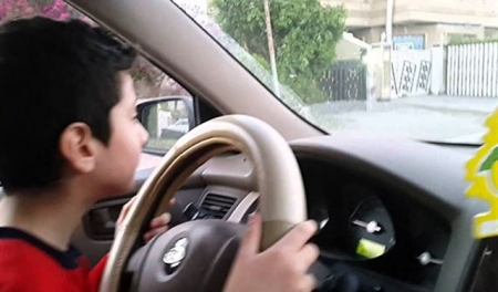 صورة حول : إصابات خطيرة وحدث يقود بعكس السير! إصابات خطيرة وحدث يقود بعكس السير!