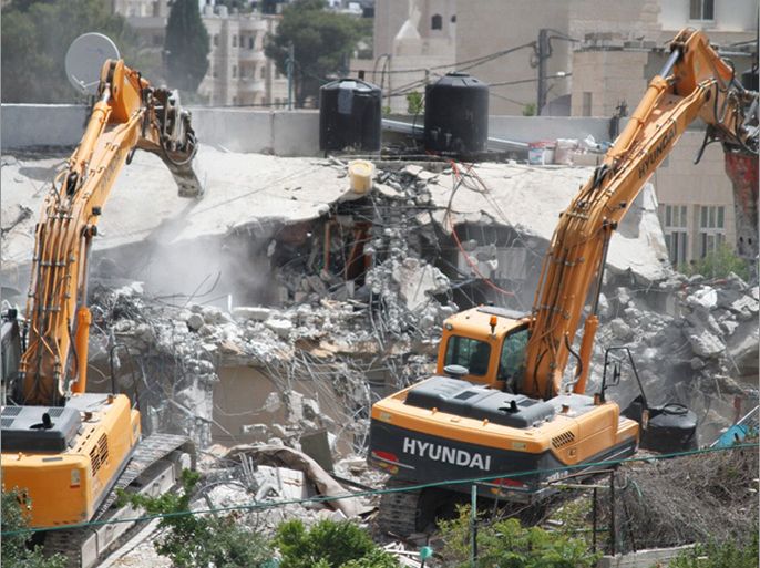 صورة حول : الاحتلال يهدم منزلين في رام الله وبيت لحم ويعتقل 11 فلسطينياً في الضفة الاحتلال يهدم منزلين في رام الله وبيت لحم ويعتقل 11 فلسطينياً في الضفة