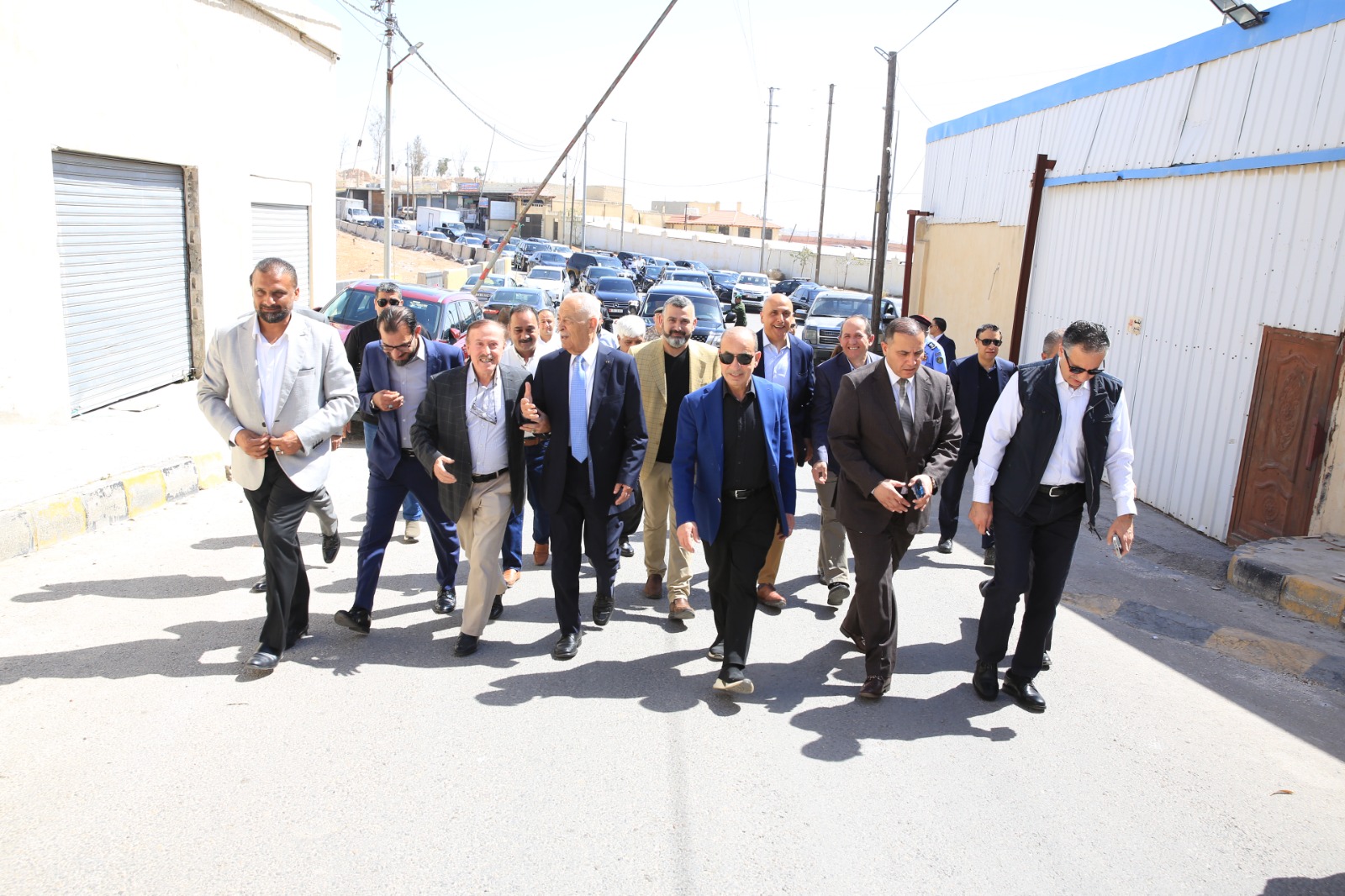 صورة حول : العيسوي يتفقد مشاريع تنموية في محافظة الزرقاء ضمن المبادرة الملكية لإعادة تأهيل وتطوير منطقتي تلال الفوسفات ووادي العش العيسوي يتفقد مشاريع تنموية في محافظة الزرقاء ضمن المبادرة الملكية لإعادة تأهيل وتطوير منطقتي تلال الفوسفات ووادي العش