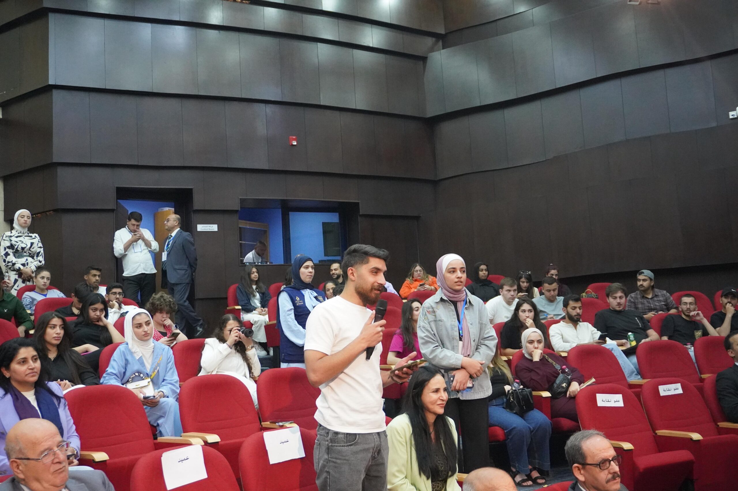 صورة حول : كلية الإعلام في جامعة البترا تنظّم ندوة حول الحريات الصحفية ومسؤولية الإعلام( فيديو صور) كلية الإعلام في جامعة البترا تنظّم ندوة حول الحريات الصحفية ومسؤولية الإعلام( فيديو صور)