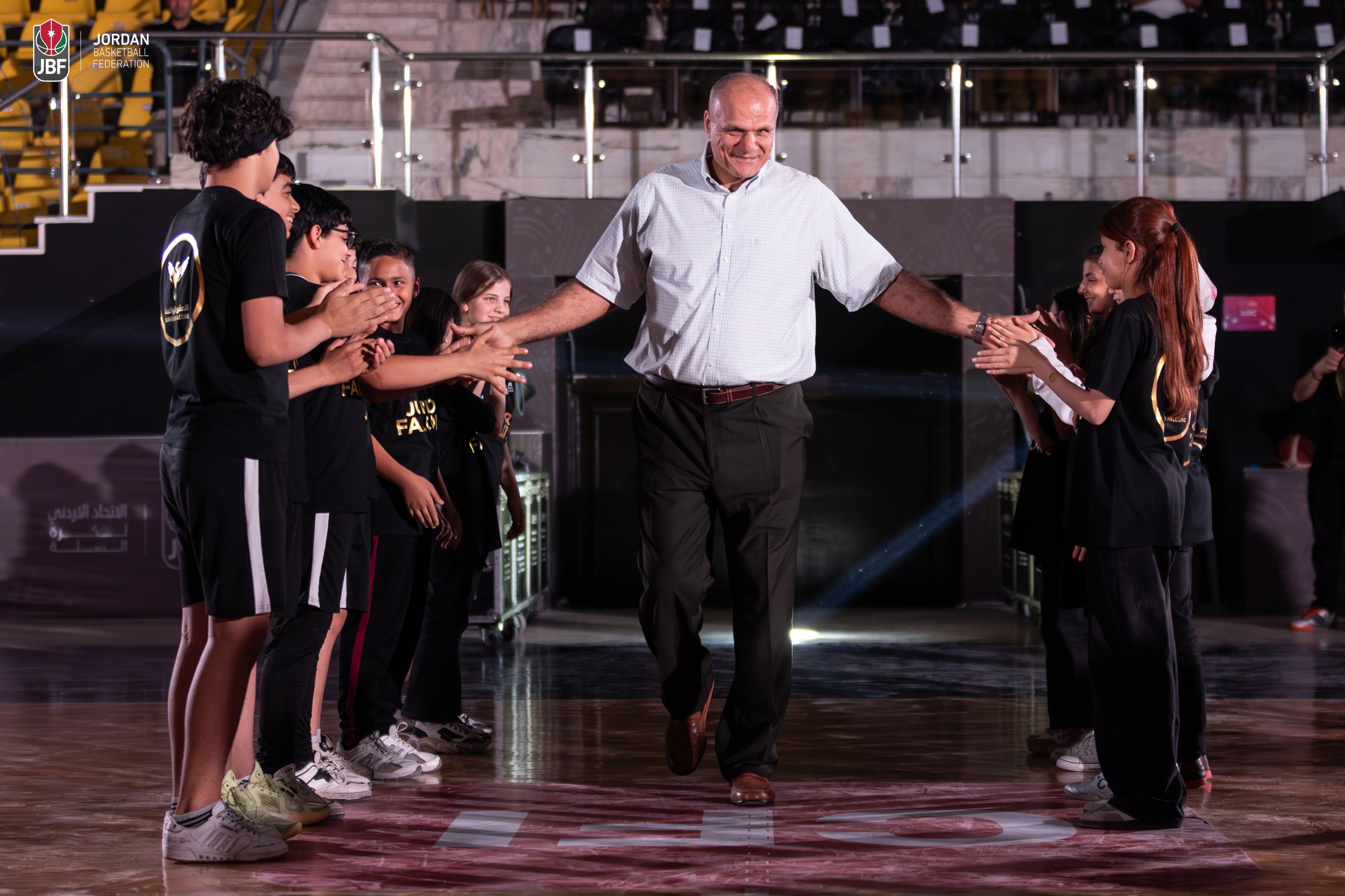 صورة حول : اتحاد كرة السلة يكرم "الأيقونة" مراد بركات اتحاد كرة السلة يكرم "الأيقونة" مراد بركات