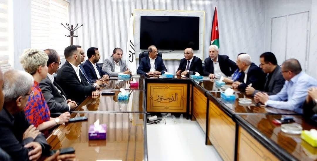 صورة حول : نقابة الصحفيين تبدأ زيارات للمؤسسات الإعلامية نقابة الصحفيين تبدأ زيارات للمؤسسات الإعلامية