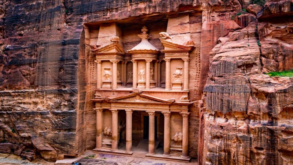 الأردن من أفضل دول الشرق الأوسط بنمو عدد السياح الدوليين