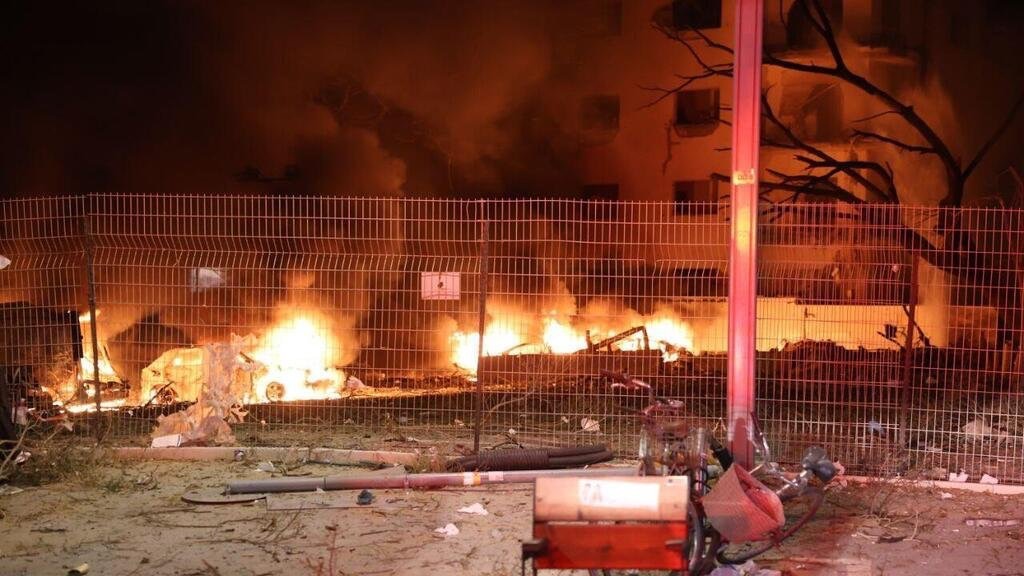 صورة حول : عاجل | الحرس الثوري الإيراني يفجر ضربات صاروخية غير مسبوقة تهز إسرائيل عاجل | الحرس الثوري الإيراني يفجر ضربات صاروخية غير مسبوقة تهز إسرائيل