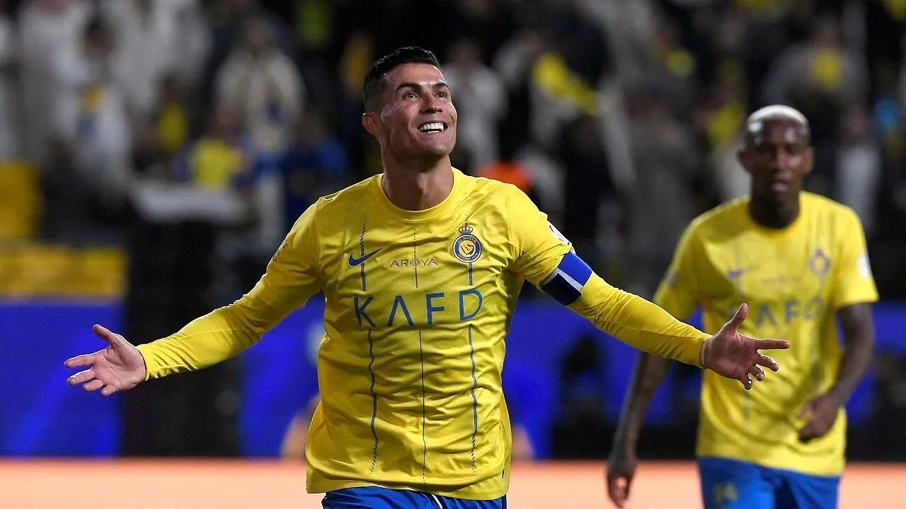 صورة حول : رونالدو يقترب من تجديد عقده مع النصر موسم جديد رونالدو يقترب من تجديد عقده مع النصر موسم جديد