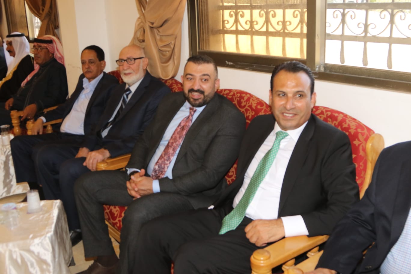 صورة حول : الذنيبات يرأس مراسم خطوبة نجل الزميل وليد الجلاد على كريمة بسام الرقاد الذنيبات يرأس مراسم خطوبة نجل الزميل وليد الجلاد على كريمة بسام الرقاد