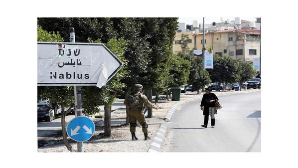 اقتحام نابلس.. واعتقال العشرات من مدن الضفة صباح اليوم