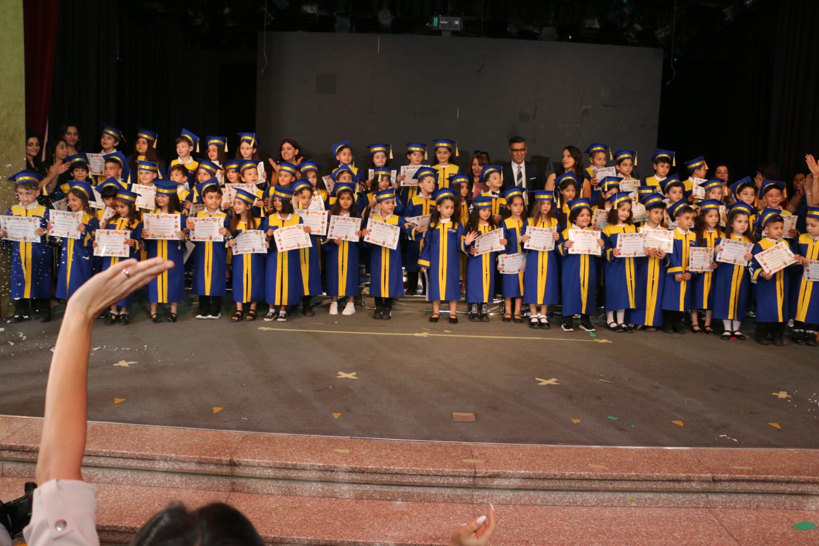 كاتيا ثائر الزعبي… من دي لا سال– الفرير تبدأ الحكاية