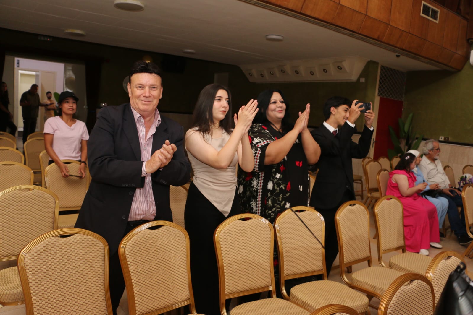 صورة حول : كاتيا ثائر الزعبي… من دي لا سال– الفرير تبدأ الحكاية كاتيا ثائر الزعبي… من دي لا سال– الفرير تبدأ الحكاية