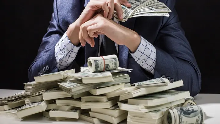 ثروة المليارديرات تهزّ الاقتصاد العالمي .. من يملك مفاتيح القوة؟