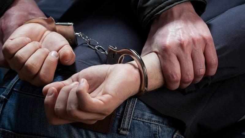 صورة حول : عاجل...ضبط شخص ادّعى أنه معالج روحي وتسبب لفتاة من جنسية عربية بإصابات بالغة عاجل...ضبط شخص ادّعى أنه معالج روحي وتسبب لفتاة من جنسية عربية بإصابات بالغة