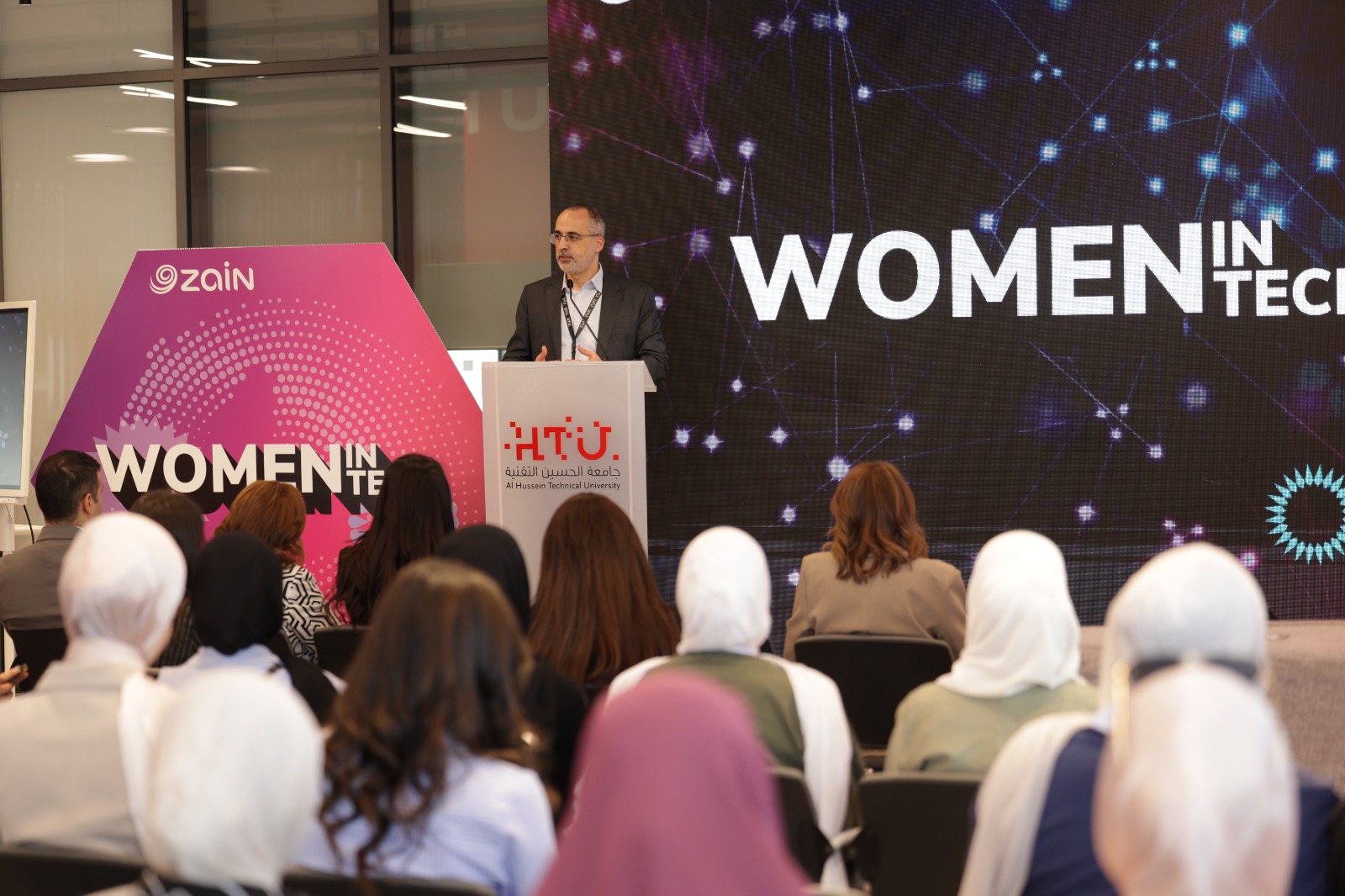 Over 559 Female Students Benefit from the Program Zain Concludes the Fifth Edition of “Women in Tech” Program