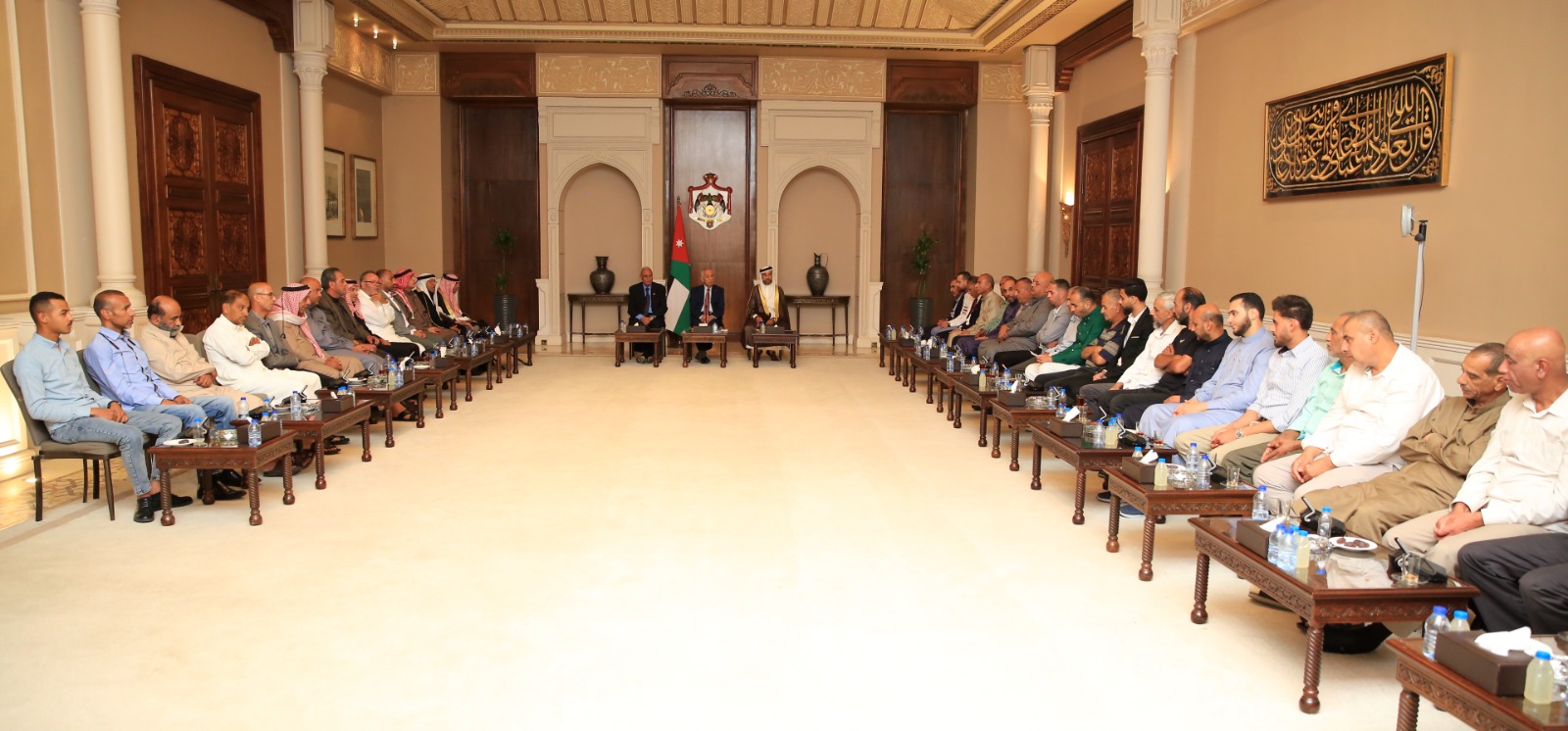 صورة حول : عاجل | العيسوي: الأردن ثابت أمام العواصف والرؤية الملكية تصنع من التحديات فرصًا عاجل | العيسوي: الأردن ثابت أمام العواصف والرؤية الملكية تصنع من التحديات فرصًا