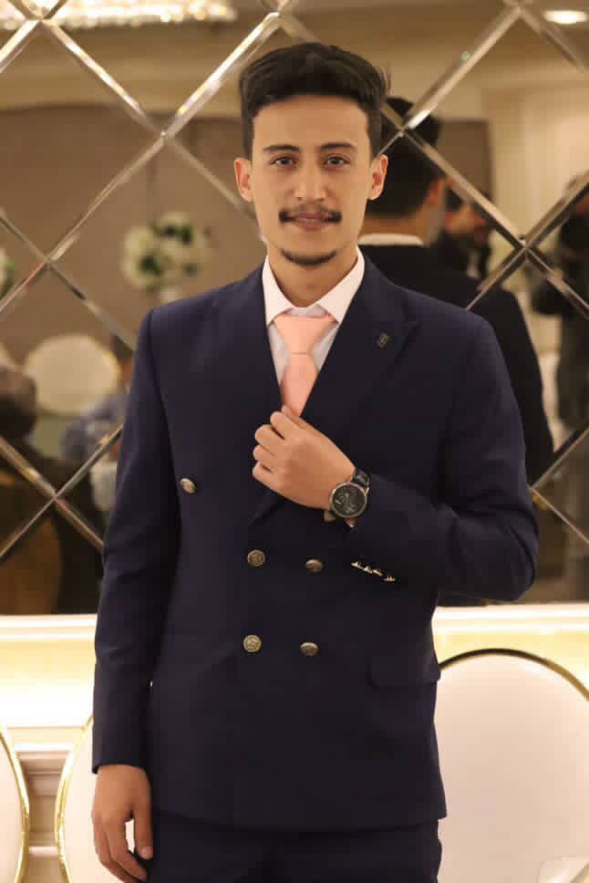 الناشط والمؤثر أنس العزازمه يدخل القفص الذهبي