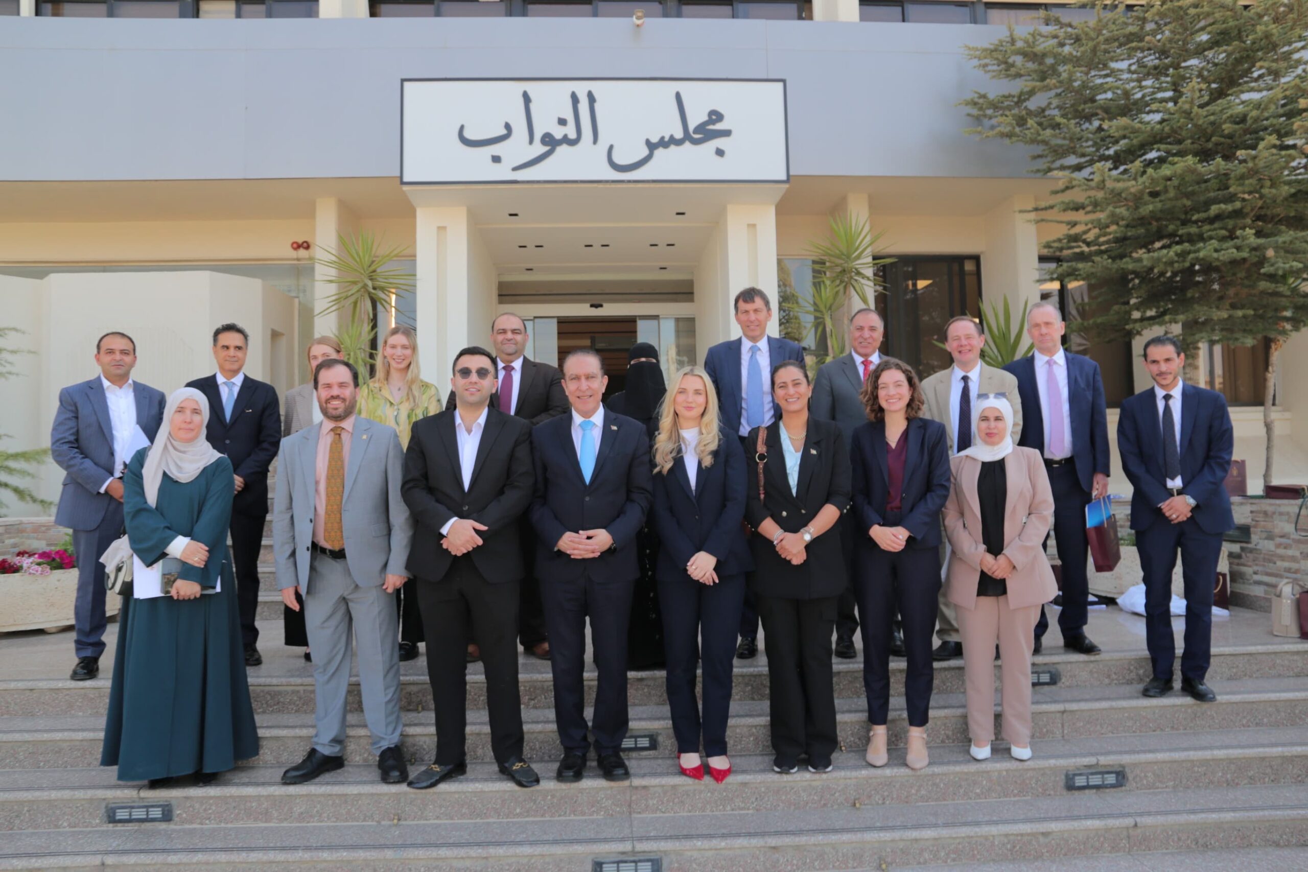 صورة حول : خارجية النواب تؤكد أهمية الشراكة الأردنية البريطانية وتدعو لدعم جهود السلام في غزة خارجية النواب تؤكد أهمية الشراكة الأردنية البريطانية وتدعو لدعم جهود السلام في غزة