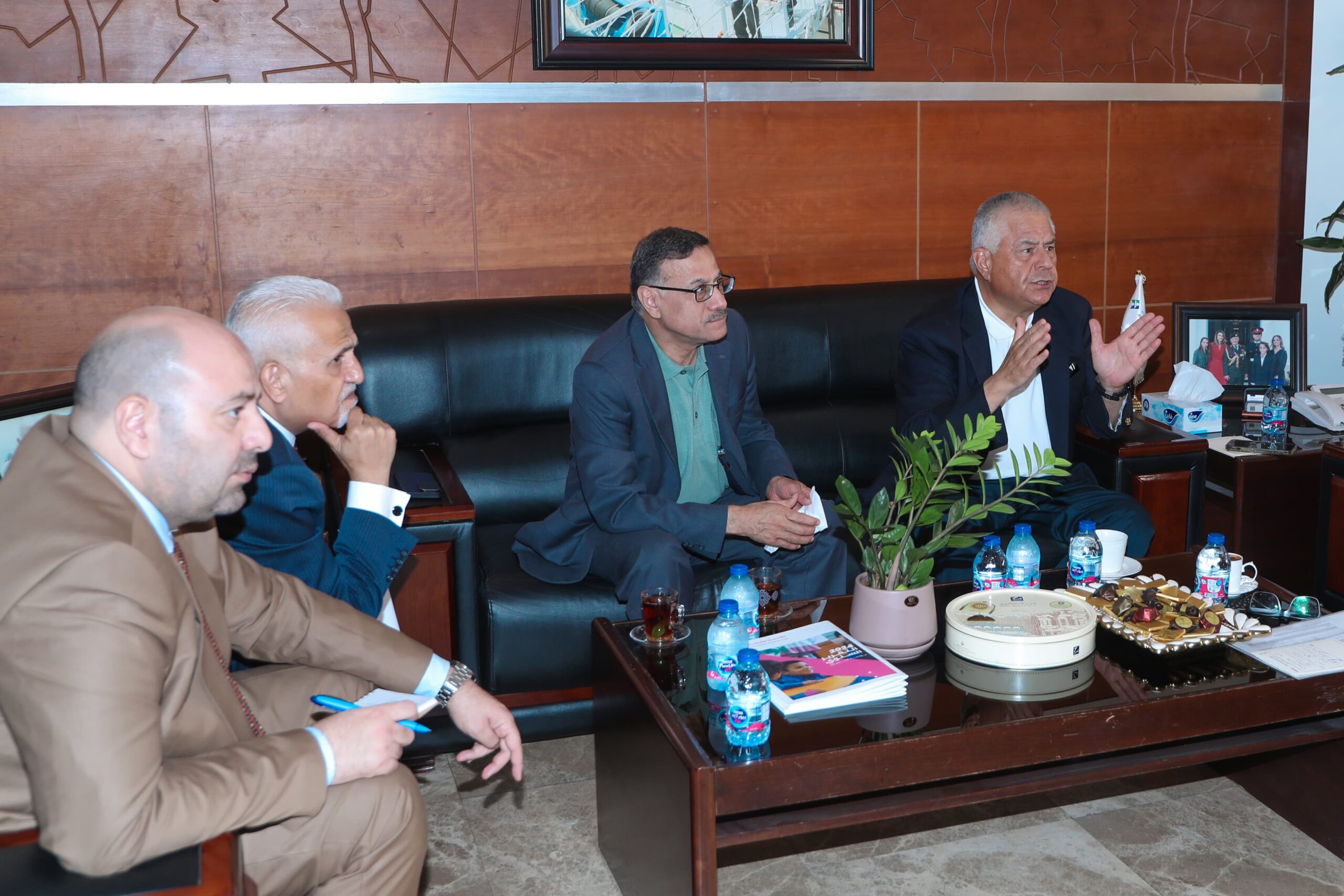 سلطة منطقة العقبة الاقتصادية تبحث مع صندوق استثمار أموال الضمان مشاريع نوعية في قطاعات حيوية