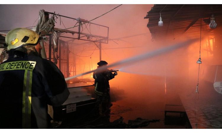 صورة حول : عاجل | بالفيديو الأمن العام : ثلاث وفيات وخمس إصابات جرّاء حريق محل للعطور في ماركا عاجل | بالفيديو الأمن العام : ثلاث وفيات وخمس إصابات جرّاء حريق محل للعطور في ماركا