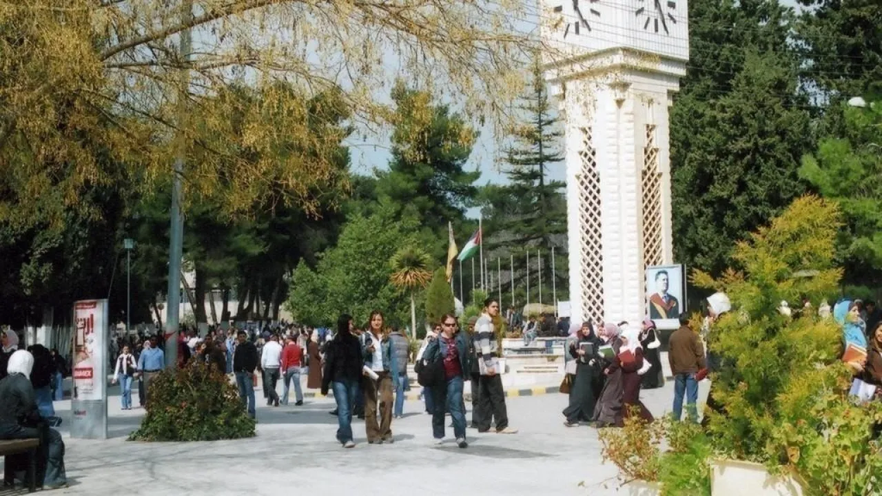 "التعليم العالي" يتيح لحملة الشهادات الأجنبية في سنوات سابقة التقدم للقبول الموحد