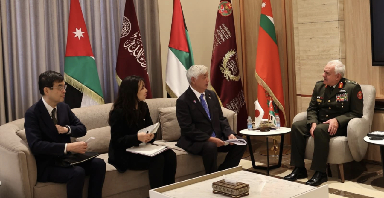 رئيس هيئة الأركان المشتركة يستقبل وزير الدفاع الياباني