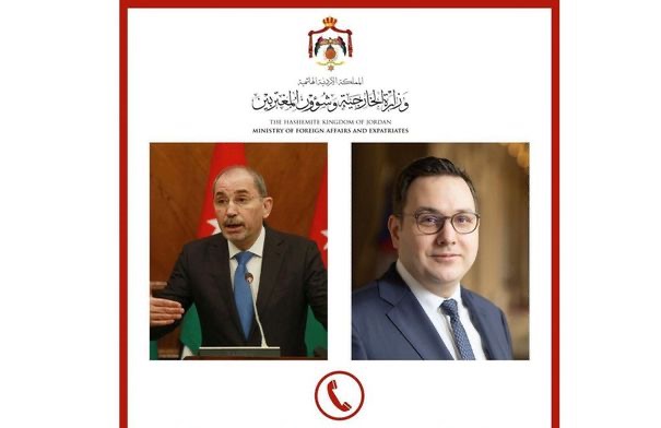 عاجل | الصفدي ونظيره التشيكي يبحثان تعزيز التعاون الثنائي وتطورات الأوضاع في غزة