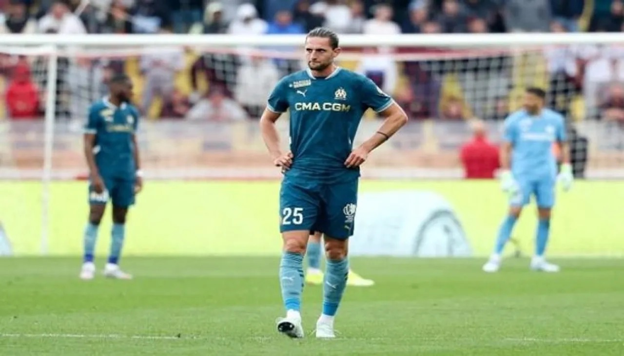 صورة حول : مارسيليا يعرض رابيو ورو للبيع بعد مشادة في غرفة الملابس مارسيليا يعرض رابيو ورو للبيع بعد مشادة في غرفة الملابس