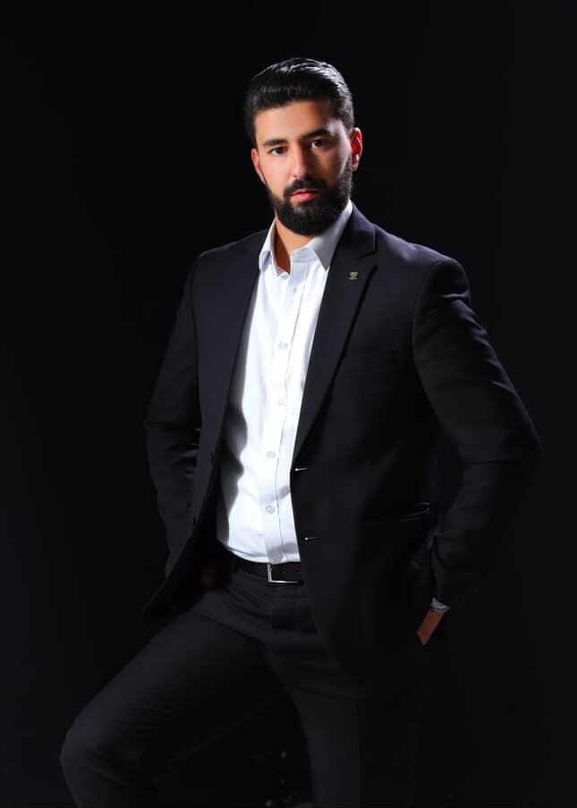 المهندس يحيى بدران يهنئ شقيقته رغد بدران بتفوقها في الثانوية العامة