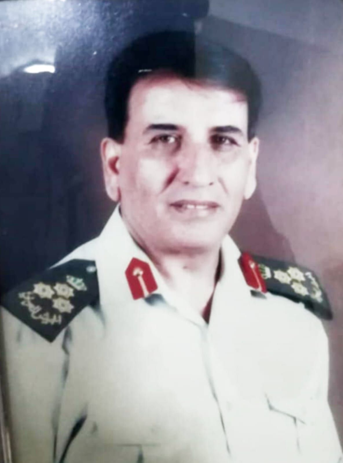 صورة حول : العيسوي ينقل تعازي الملك وولي العهد بوفاة العميد المتقاعد عبداللطيف العساف العيسوي ينقل تعازي الملك وولي العهد بوفاة العميد المتقاعد عبداللطيف العساف