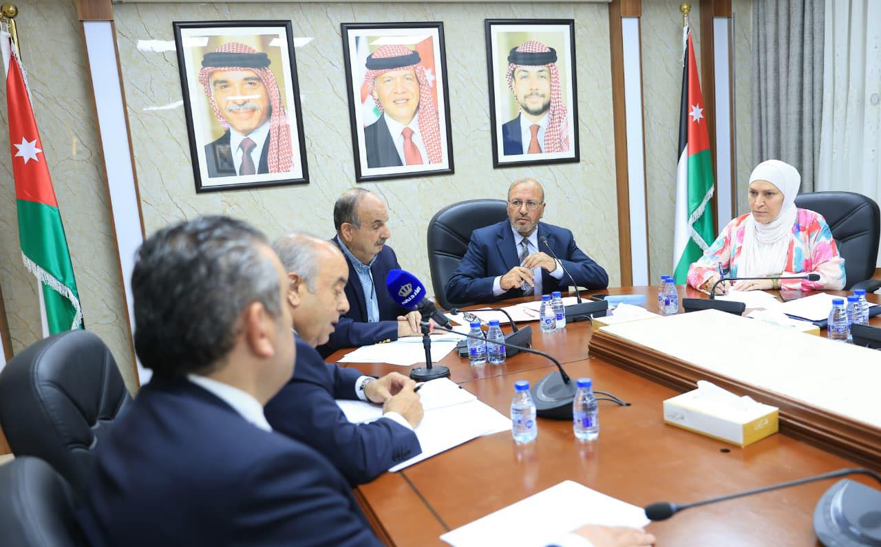 صورة حول : بالصور ... النائب الرعود يدعو لزيادة مقاعد الطب وإعادة مواد التوجيهي لجيل 2007 و2008 بالصور ... النائب الرعود يدعو لزيادة مقاعد الطب وإعادة مواد التوجيهي لجيل 2007 و2008