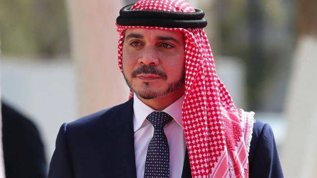 صورة حول : الأمير علي يلتقي رؤساء أندية المحترفين ويؤكد أهمية مواصلة العمل الجماعي لدعم الكرة الأردنية الأمير علي يلتقي رؤساء أندية المحترفين ويؤكد أهمية مواصلة العمل الجماعي لدعم الكرة الأردنية