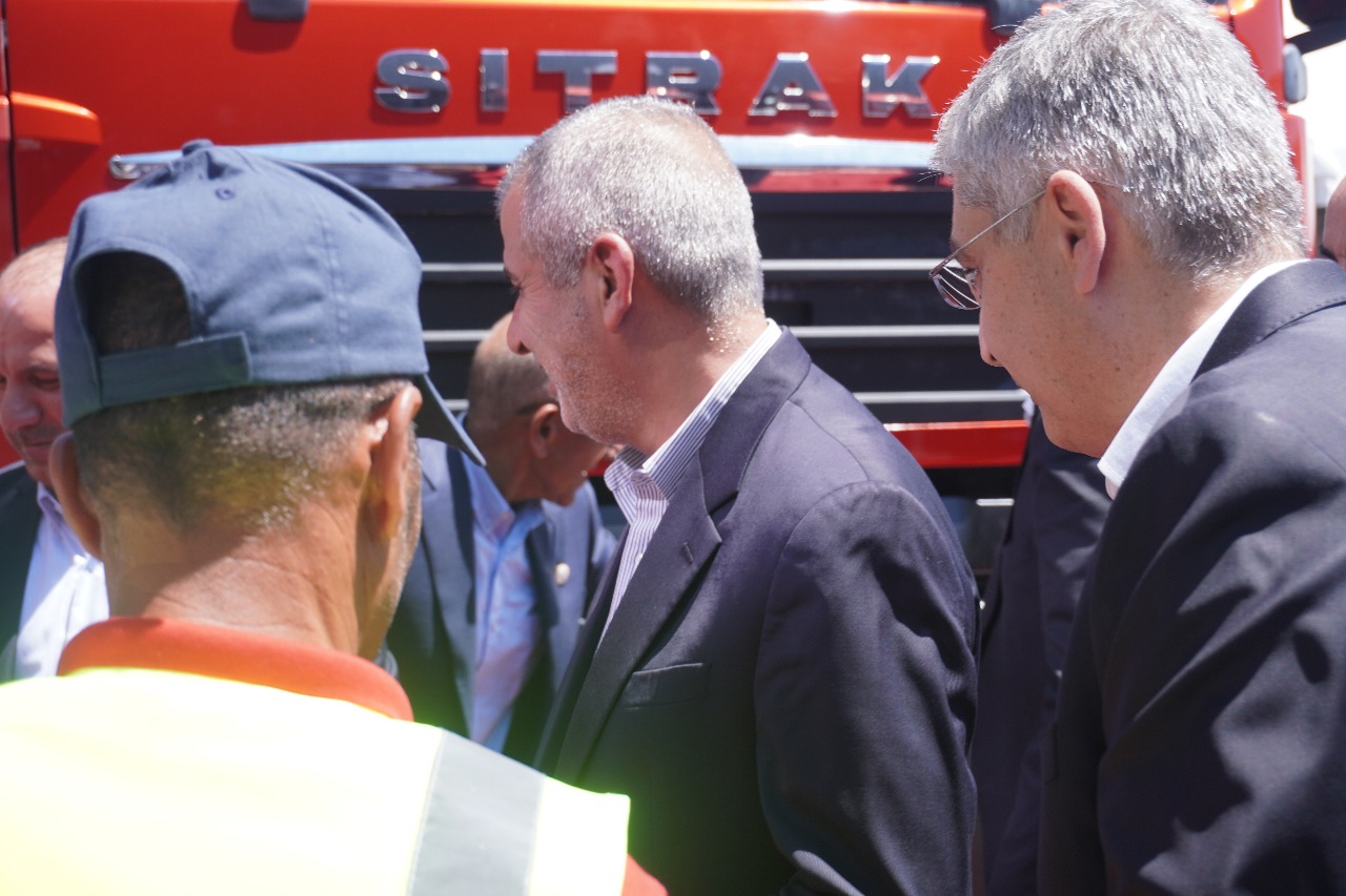 بالفيديو .. افتتاح أول محطة متنقلة لتعبئة الغاز الطبيعي المضغوط في الأردن