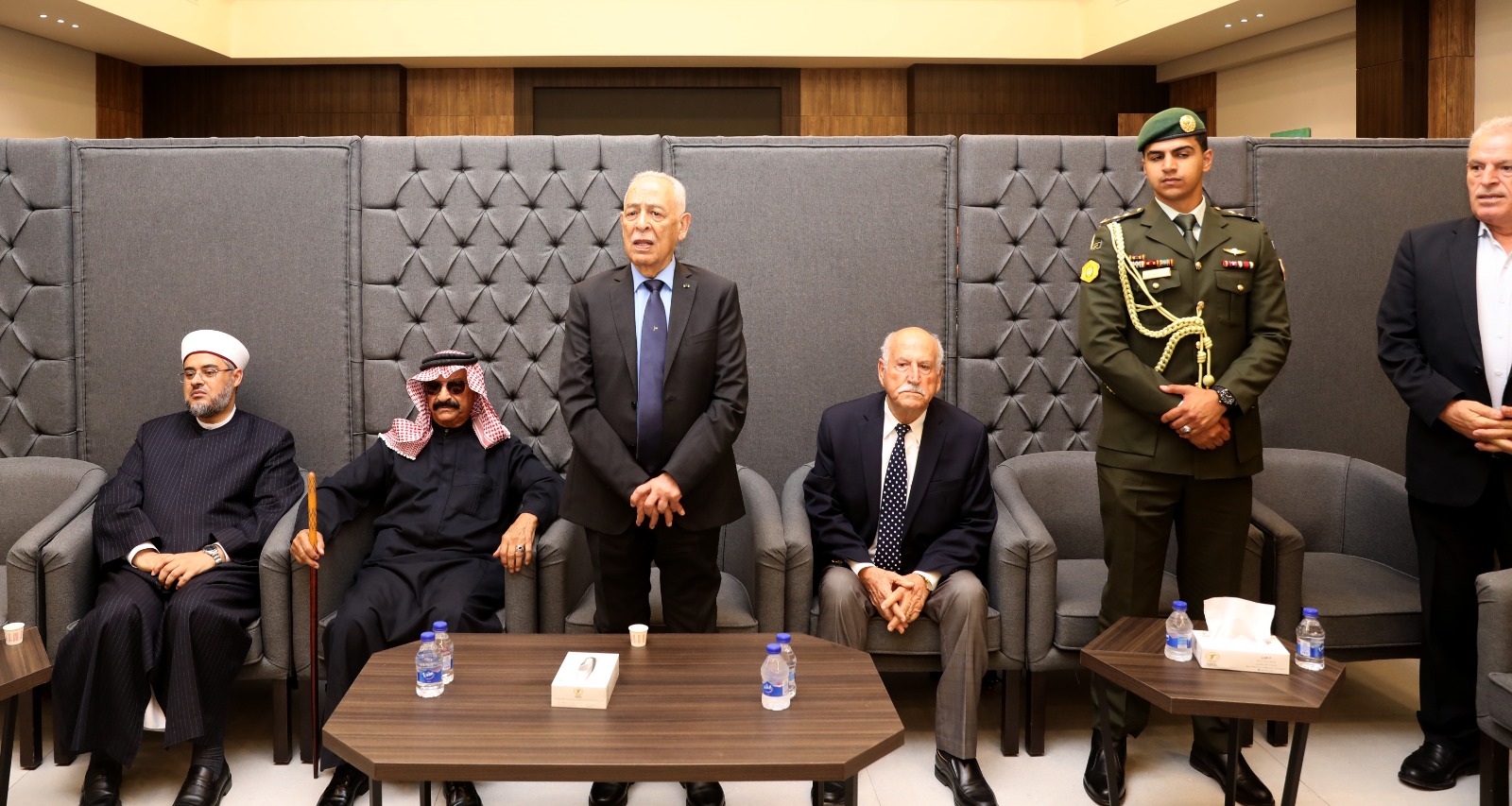 عاجل | العيسوي يعزي أبو ربيحة والكرادشة والمناصير