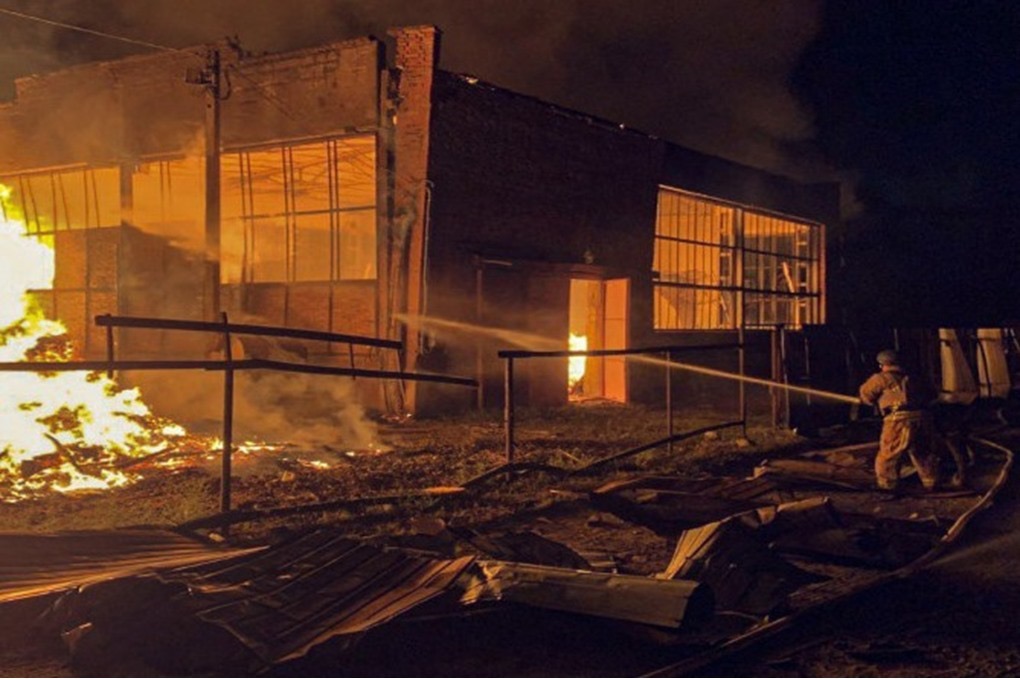 صورة حول : روسيا تشن أكبر هجوم جوي على أوكرانيا بـ614 صاروخا ومسيرة روسيا تشن أكبر هجوم جوي على أوكرانيا بـ614 صاروخا ومسيرة