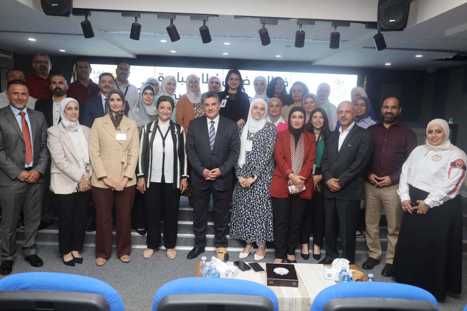 صورة حول : السرحان يرعى يوماً توعوياً لتأكيد دور الابتكار والبنية التحتية الرقمية السرحان يرعى يوماً توعوياً لتأكيد دور الابتكار والبنية التحتية الرقمية