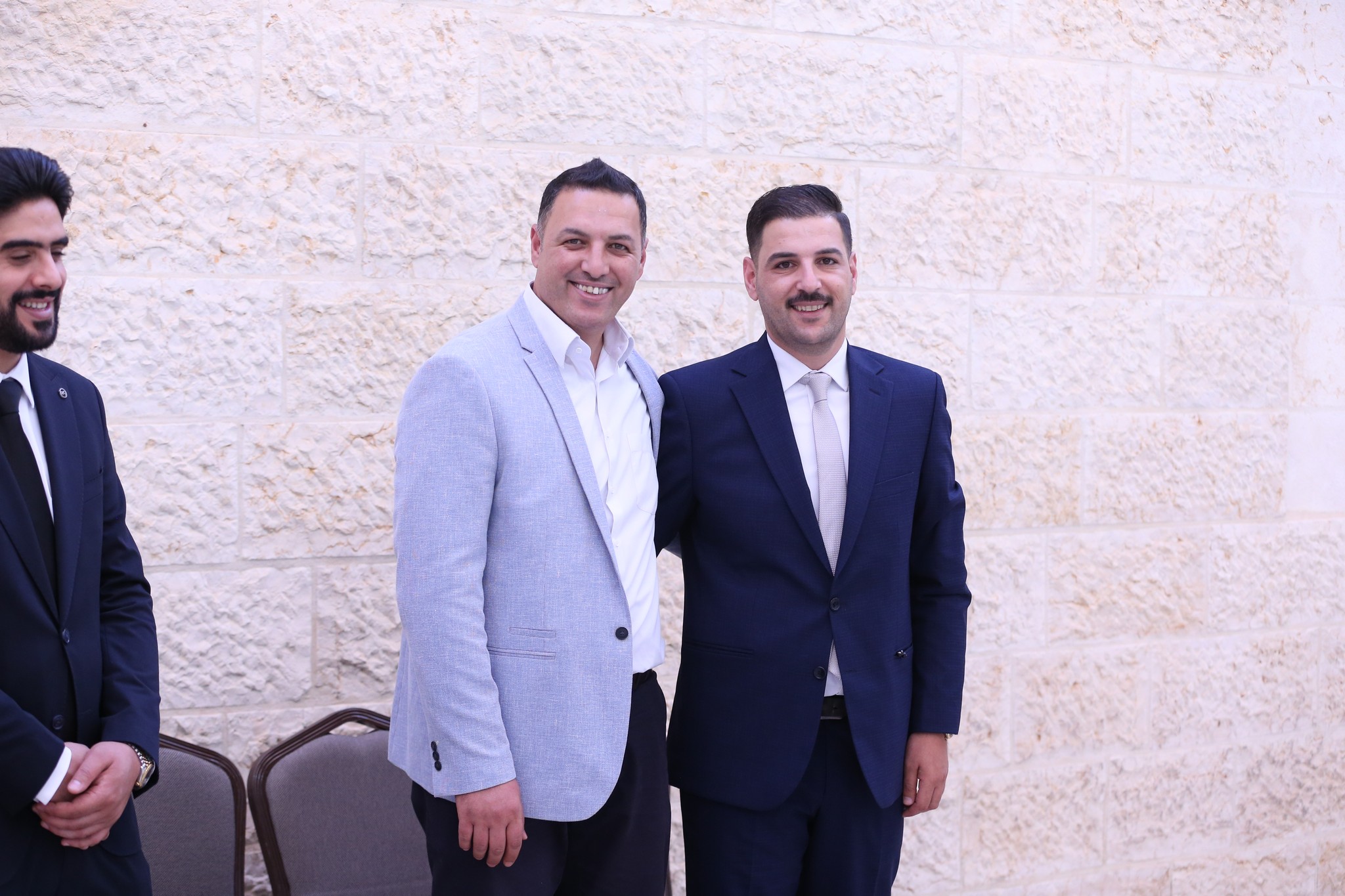 بالصور .. أبناء المرحوم الحاج صالح الهنداوي يحتفلون بزفاف شقيقهم سعد