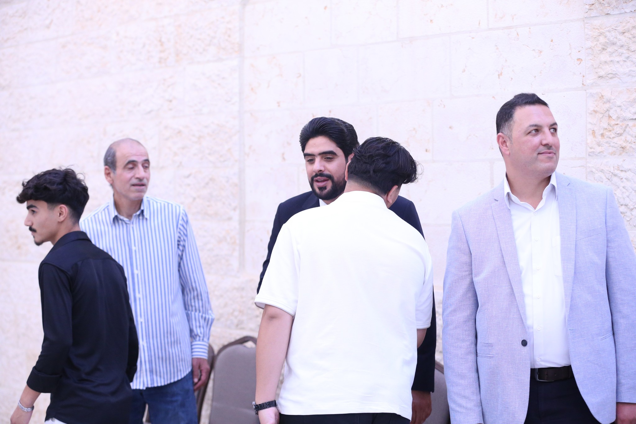 بالصور .. أبناء المرحوم الحاج صالح الهنداوي يحتفلون بزفاف شقيقهم سعد