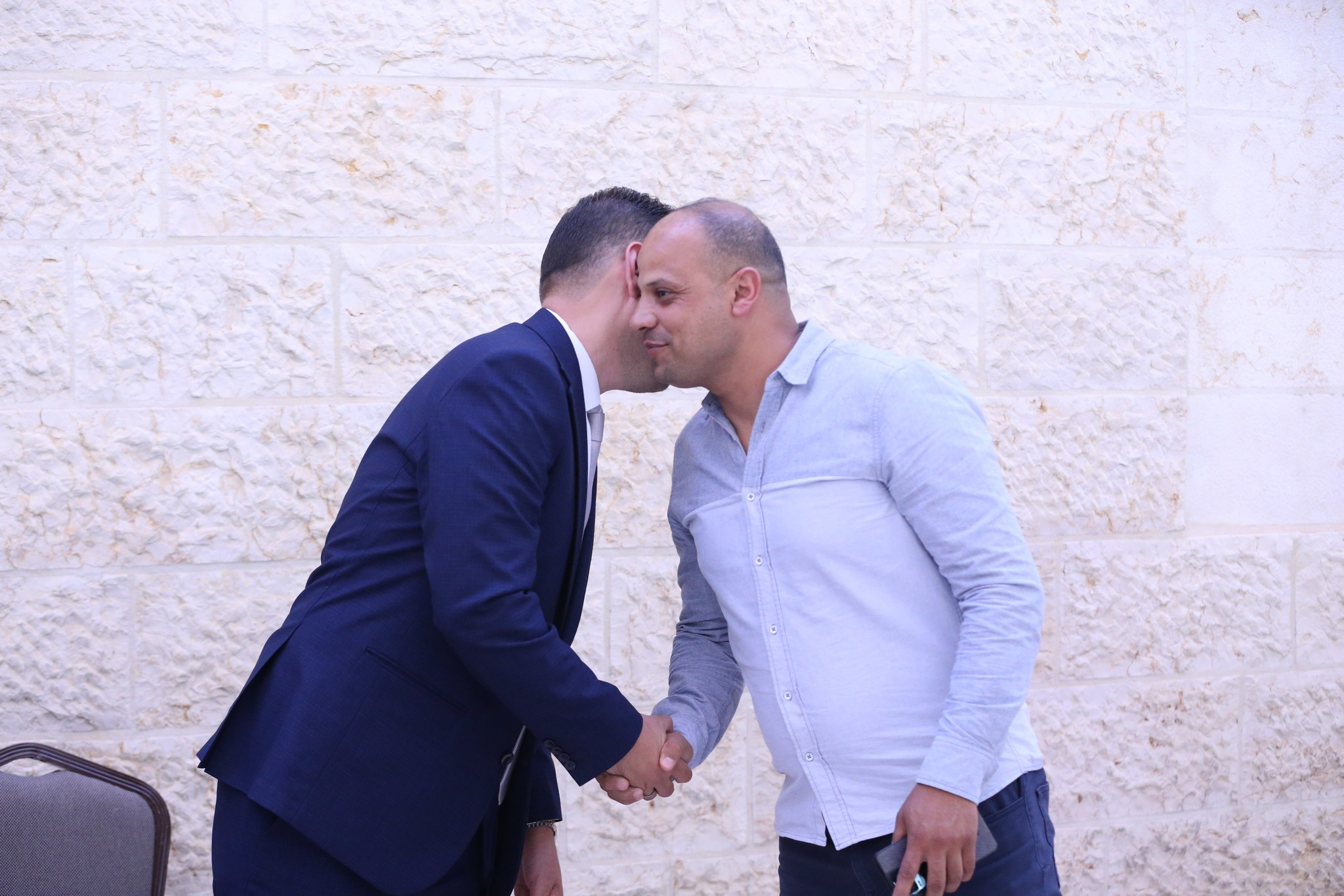 بالصور .. أبناء المرحوم الحاج صالح الهنداوي يحتفلون بزفاف شقيقهم سعد