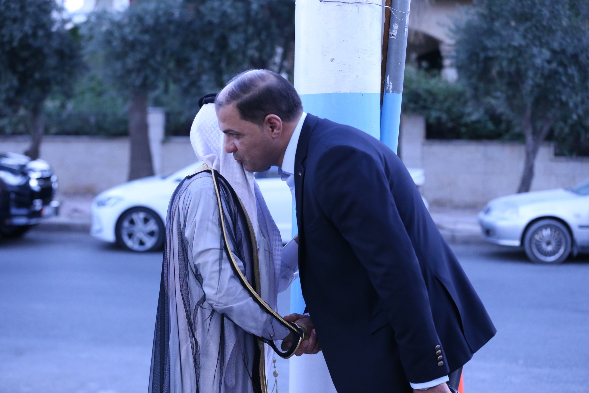 بالصور .. أبناء المرحوم الحاج صالح الهنداوي يحتفلون بزفاف شقيقهم سعد