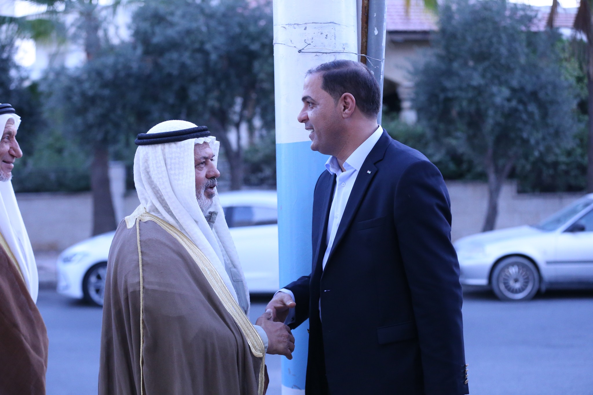 بالصور .. أبناء المرحوم الحاج صالح الهنداوي يحتفلون بزفاف شقيقهم سعد