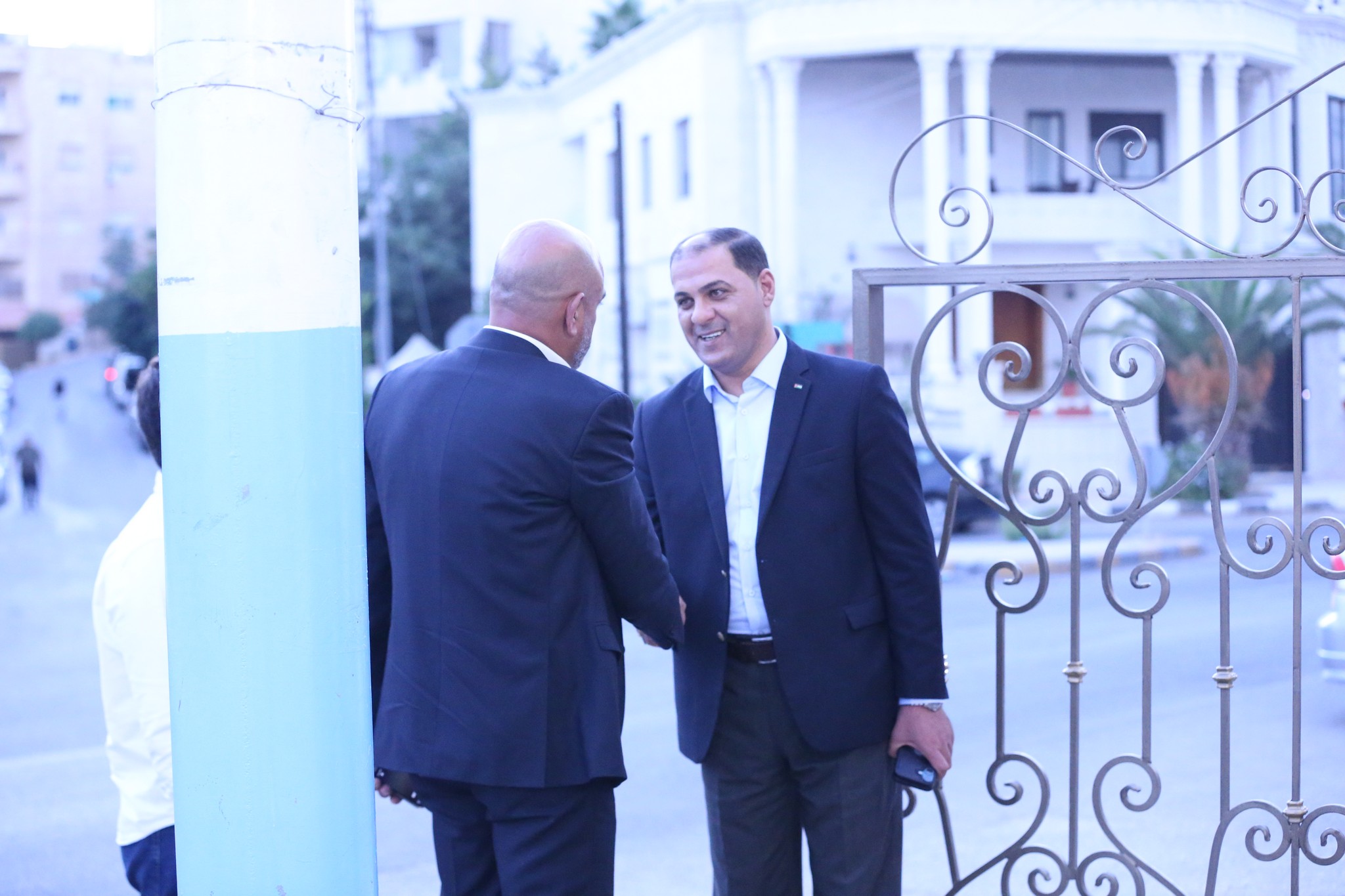 بالصور .. أبناء المرحوم الحاج صالح الهنداوي يحتفلون بزفاف شقيقهم سعد