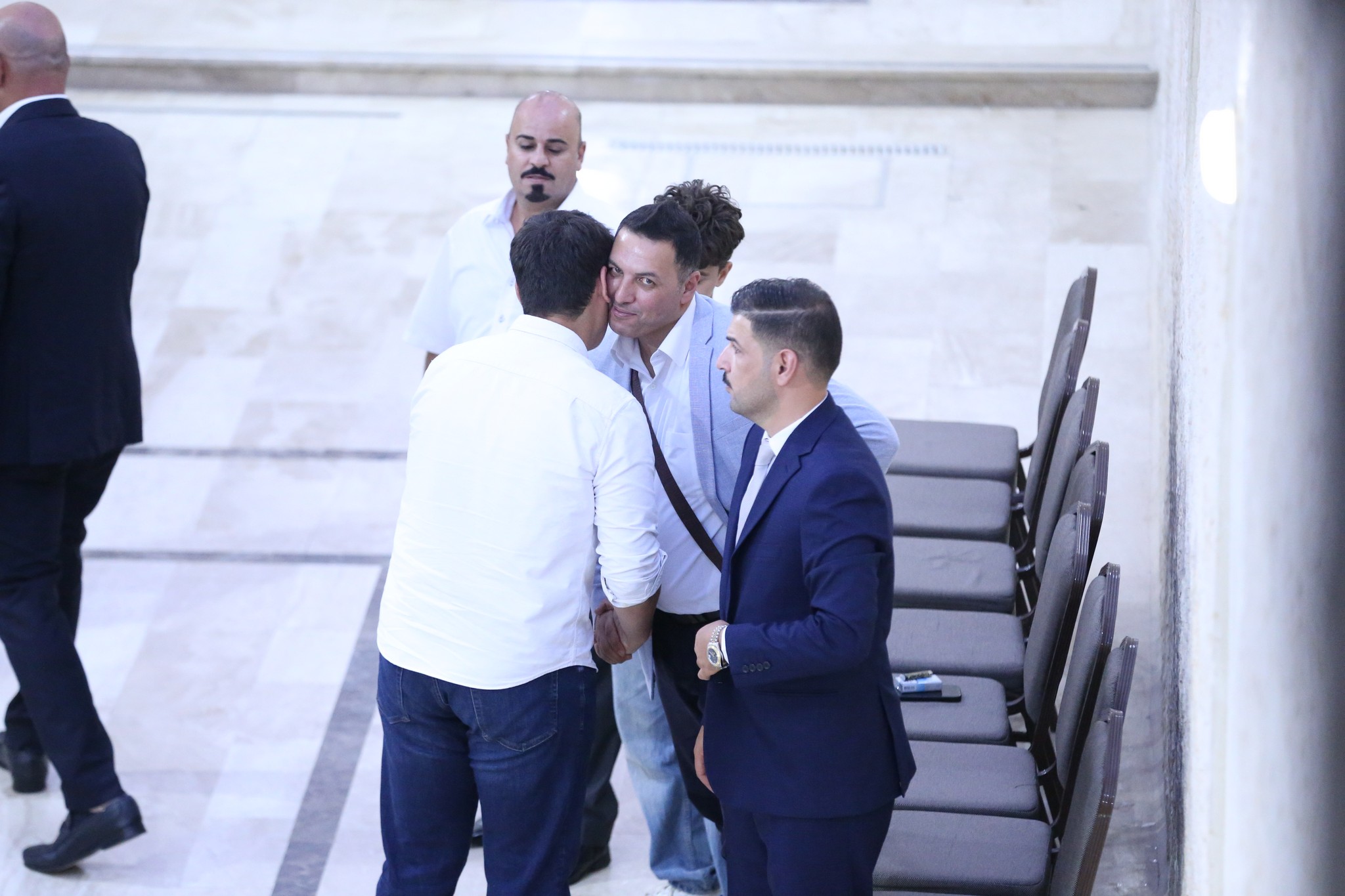 بالصور .. أبناء المرحوم الحاج صالح الهنداوي يحتفلون بزفاف شقيقهم سعد