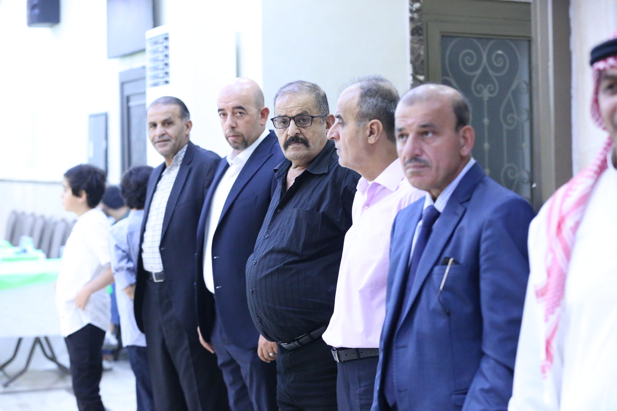 بالصور .. أبناء المرحوم الحاج صالح الهنداوي يحتفلون بزفاف شقيقهم سعد