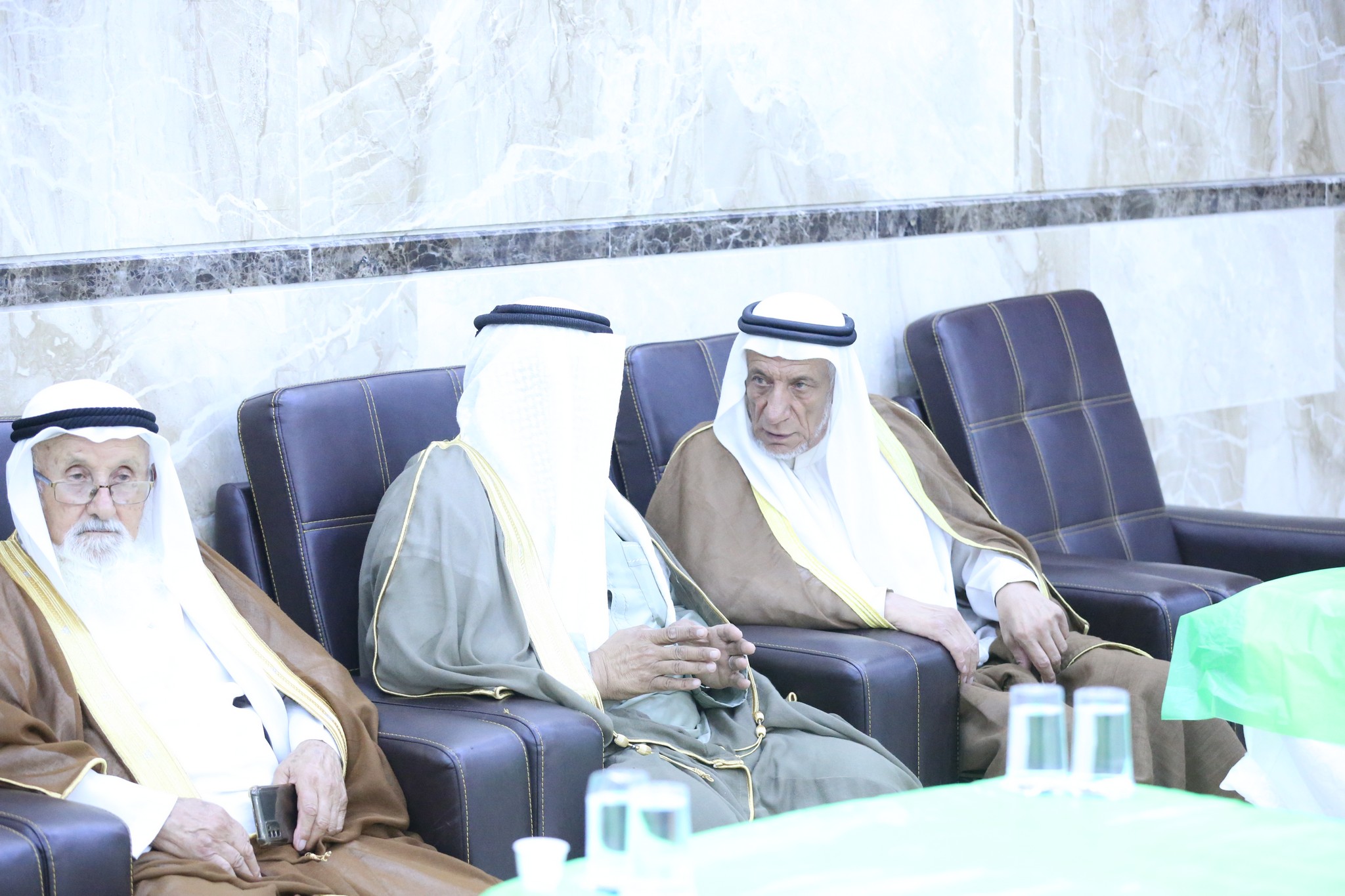 بالصور .. أبناء المرحوم الحاج صالح الهنداوي يحتفلون بزفاف شقيقهم سعد