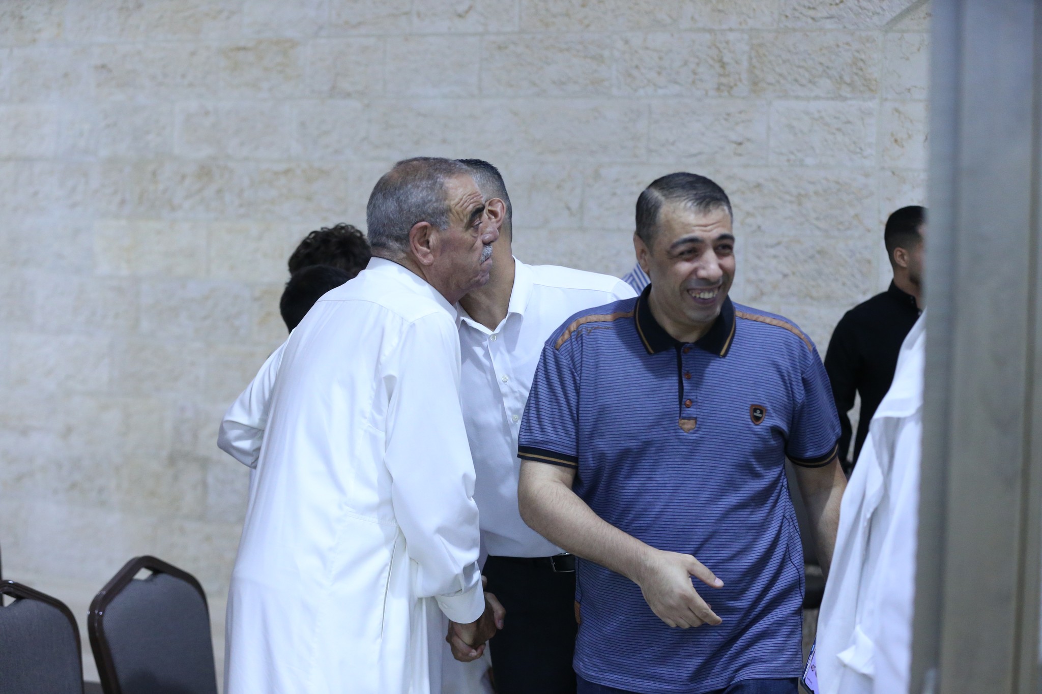 بالصور .. أبناء المرحوم الحاج صالح الهنداوي يحتفلون بزفاف شقيقهم سعد