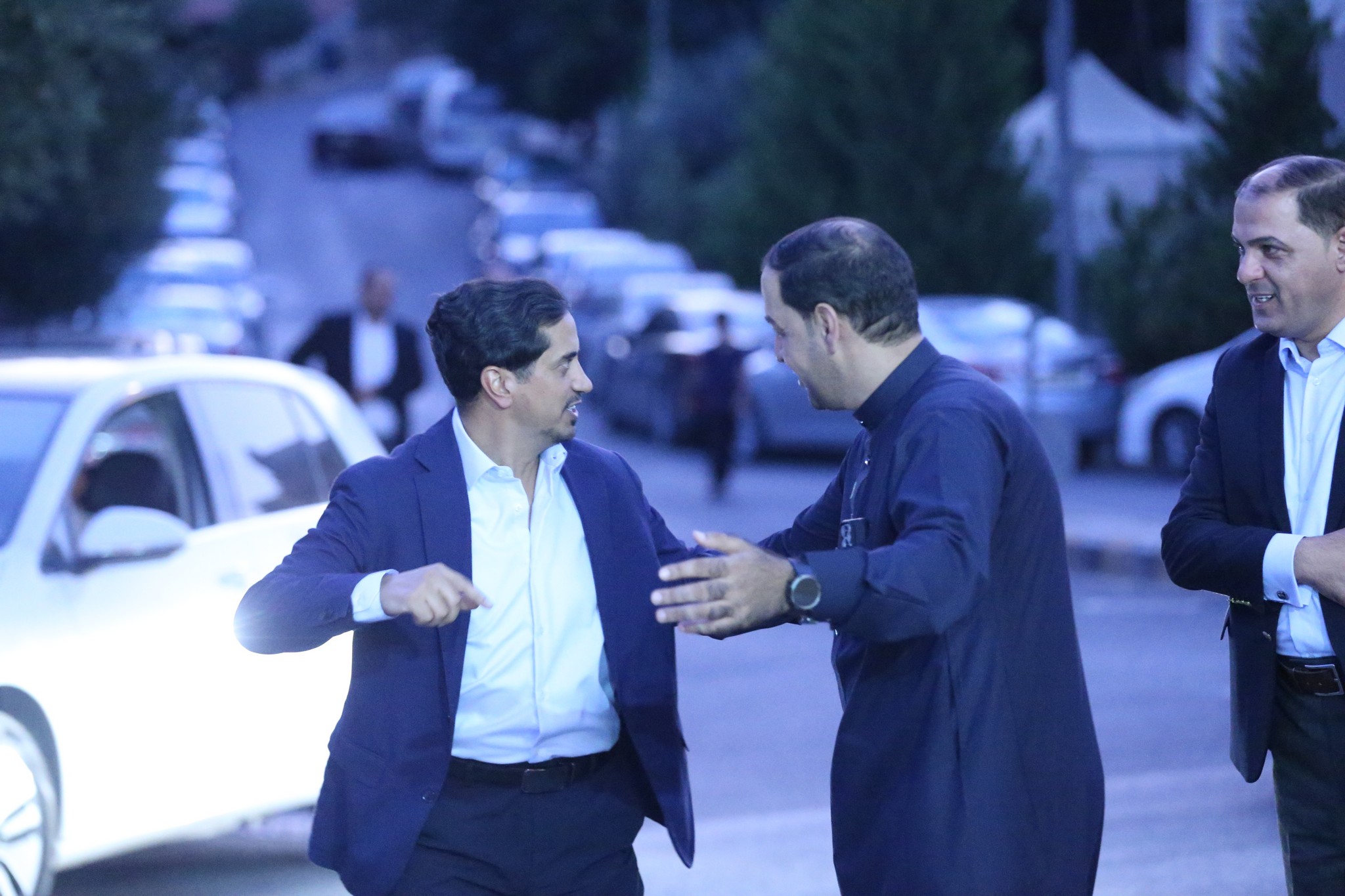 بالصور .. أبناء المرحوم الحاج صالح الهنداوي يحتفلون بزفاف شقيقهم سعد