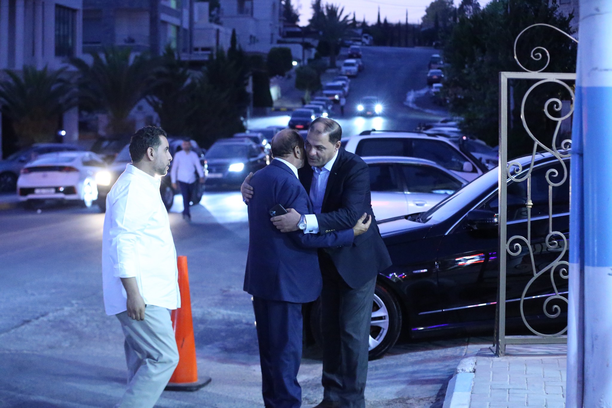 بالصور .. أبناء المرحوم الحاج صالح الهنداوي يحتفلون بزفاف شقيقهم سعد