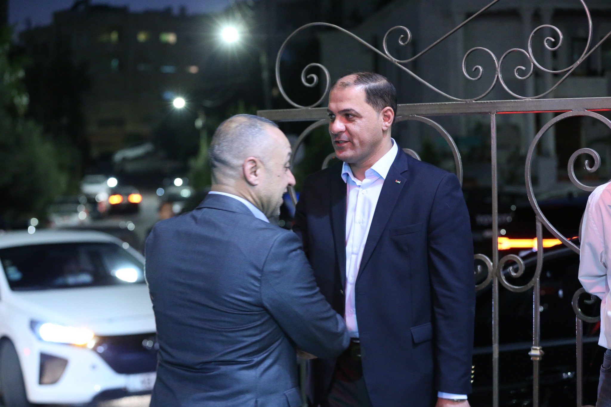 بالصور .. أبناء المرحوم الحاج صالح الهنداوي يحتفلون بزفاف شقيقهم سعد