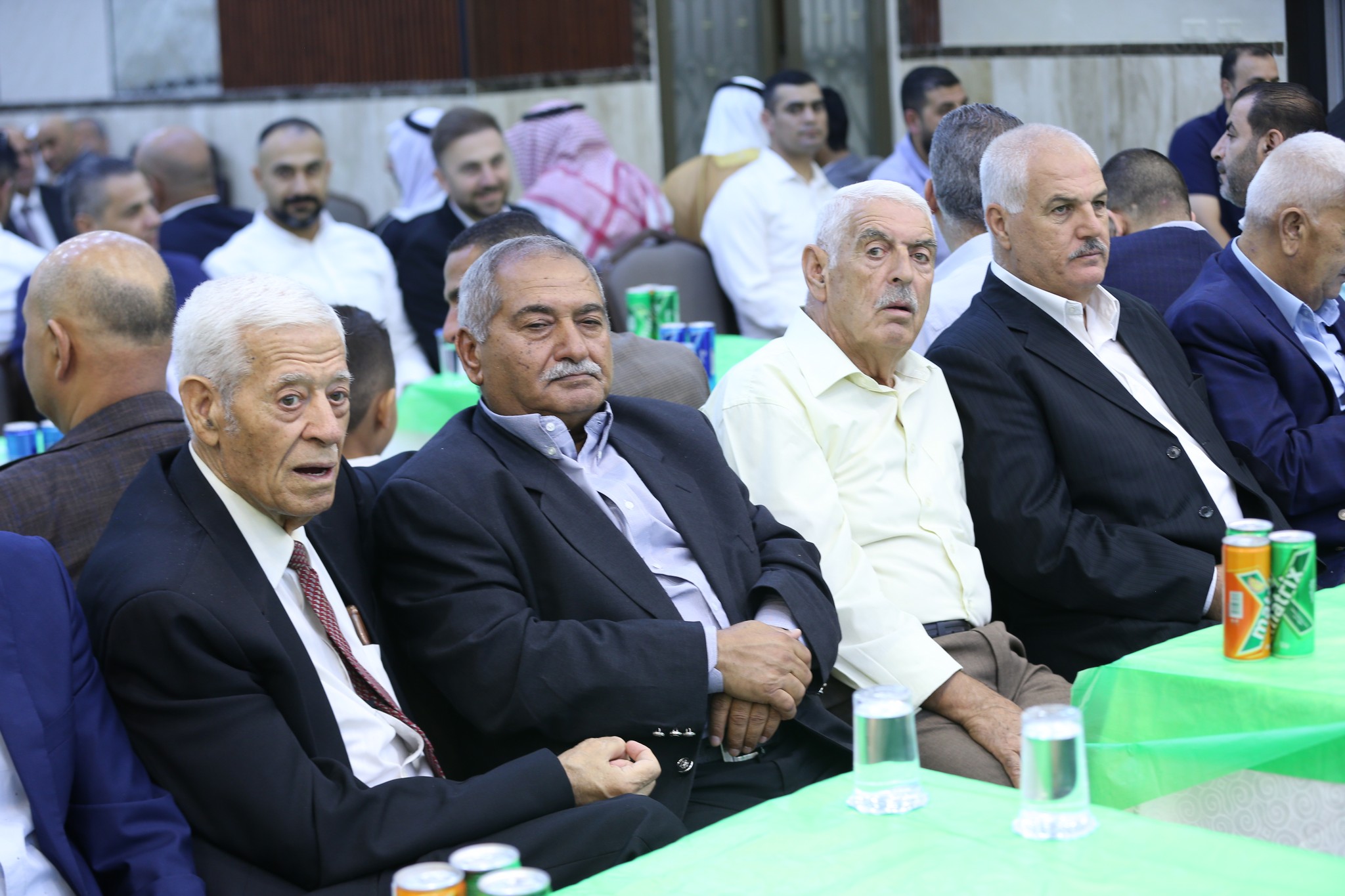 بالصور .. أبناء المرحوم الحاج صالح الهنداوي يحتفلون بزفاف شقيقهم سعد